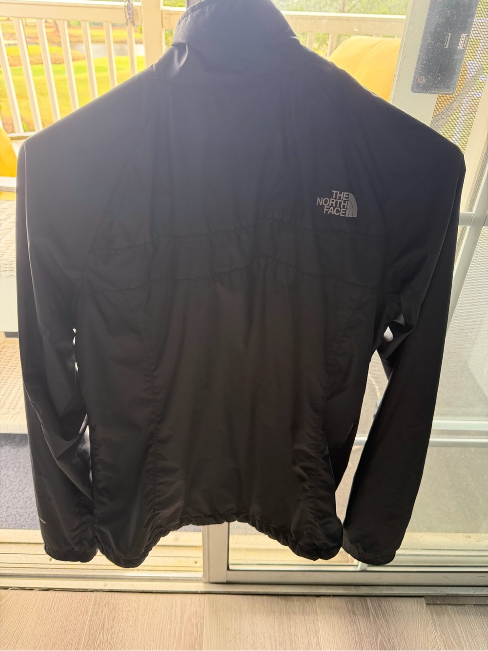 The North Face Men’s Black Packable Windbreaker Jacket